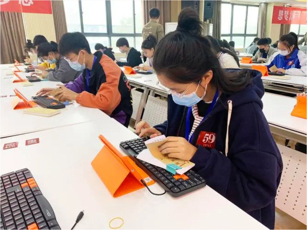 股票配资,高收益,低门槛,立即致电咨询